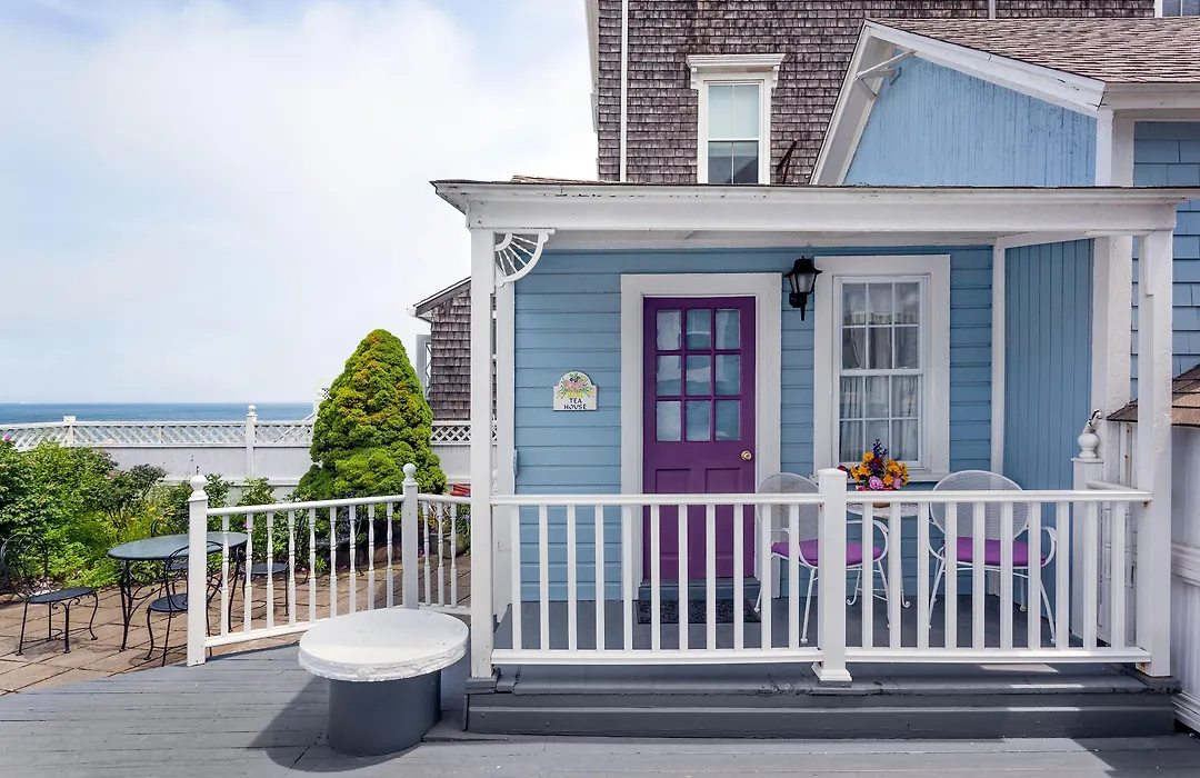 The Blue Dory Inn-1